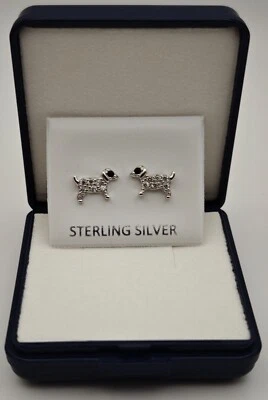 Pendientes de plata de ley 925 brillantes pernos tachuelas orejas perforadas para mujeres y niñas Foto 1 de 4