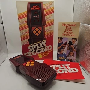Vintage 1980's SPLIT SECOND Handheld Electronic Video Arcade Game by Parker Bros - Picture 1 of 24