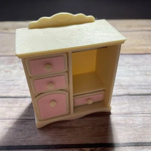 Cajones de gabinete para guardería Calico Critters Sylvanian Families - Imagen 1 de 4