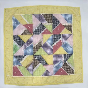 Edredón de bebé hecho a mano vintage retazos edredón loco guinga encaje amarillo niño niña - Imagen 1 de 14