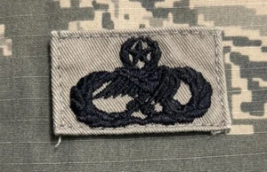 US Air Force Command Maintenance Badge ABU Sew-On USAF - Picture 1 of 1