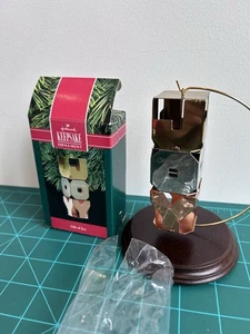 Vintage Hallmark Andenken Ornament ~ Geschenk der Freude, 1991 - unbenutzt? - Bild 1 von 4