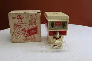 Vintage Andy Gard #1500 Coca-Cola Coke Spielzeug Spender mit vier Gläsern IOB 60er - Bild 1 von 18