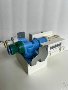 Genuine OEM Whirlpool W10159842 Refrigerator Electric Water Inlet Valve - Picture 1 of 3