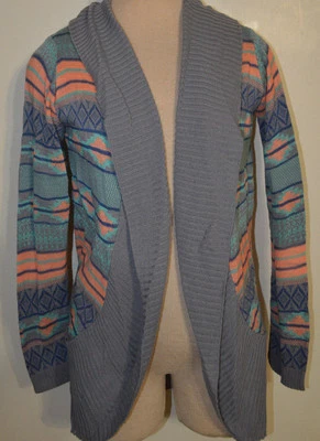 Cárdigan suéter mediano Rue 21 gris y melón geo manga larga frente abierto para mujer Foto 1 de 3