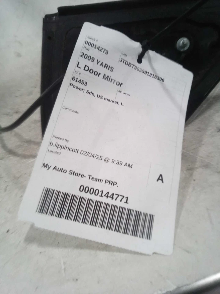 2009 Toyota Yaris Left Door Mirror Assembly 264917, Used, 203K Miles Foto 1 de 4