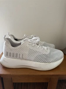 Nobull Herren 15 Weiß/Grau Gepolsterte Laufschuhe Sneaker - Bild 1 von 7