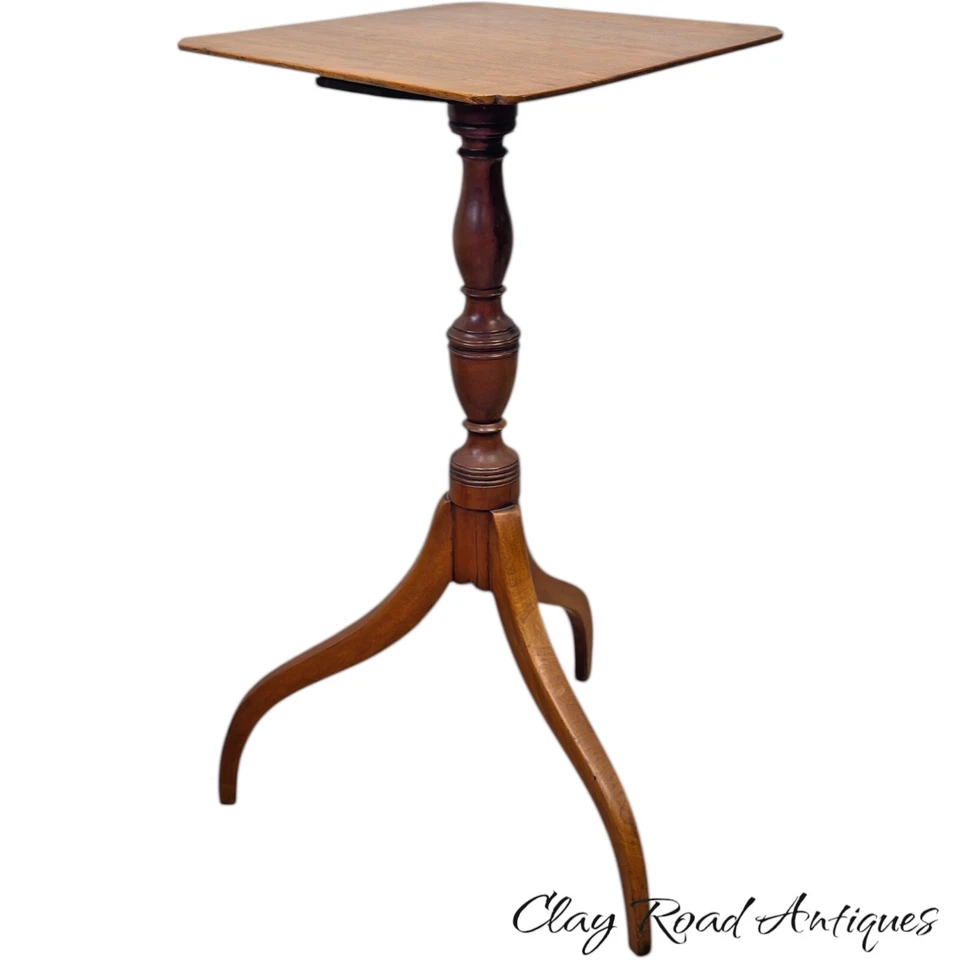 Antiguo candelabro de cereza federal de arce de Nueva Inglaterra 1810 patas de araña Foto 1 de 4