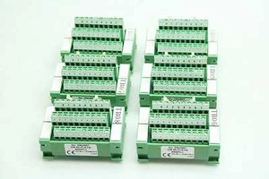 6 Phoenix Contact UM45-FLK14/8IM/SPS Varioface Sensor Breakout Board 2962887 - Bild 1 von 5