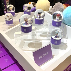 BTS POP-UP : SPACE OF BTS TinyTAN Snowball Winter Ver + Tracking Number - Picture 1 of 18