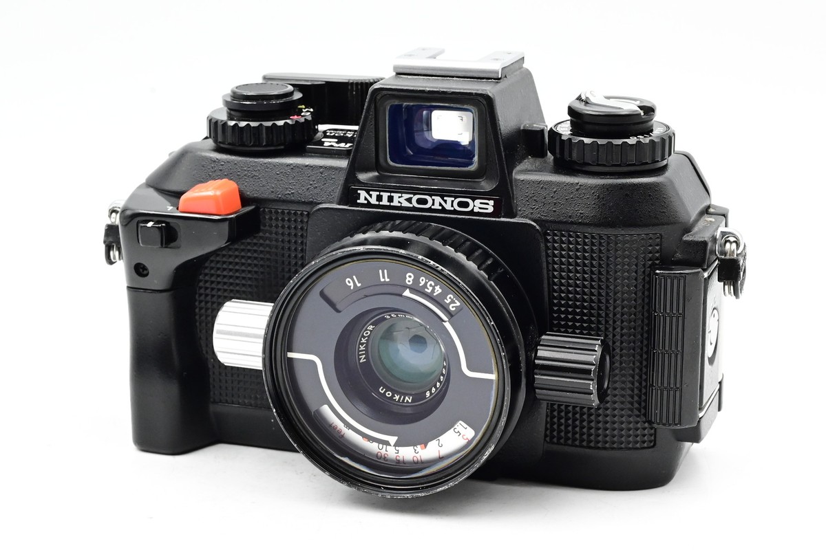 【美品・名機】Nikonos II 水中カメラ フィルム式 ケース付き 美品・名機】Nikonos II 水中カメラ フィルム式 ケース付き