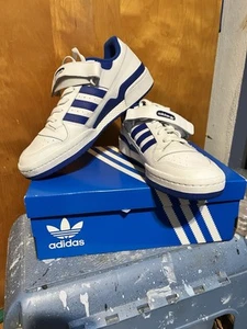 Size 11 - adidas Forum CL Low White Royal Blue - Picture 1 of 5