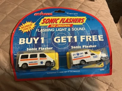 MAJORETTE ##2390 Bonus Pack SONIC FLASHERS USO AMBULANCIA Foto 1 de 4