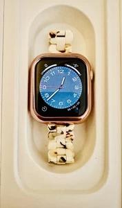 Apple Watch Series 5 Gold Stainless Steel Case 40mm (MWWV2LL/A) - Picture 1 of 10