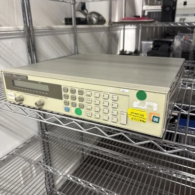 Fuente de alimentación digital de CC en funcionamiento HP/Agilent 6642A 0 a 20 V, 0 a 10 A, 200 W Foto 1 de 4