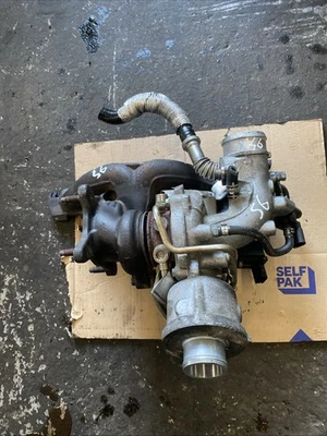 Audi A4 B8 A5 8T 2008-2011 1.8 TFSI gasolina CDHB turbo 06H145701L#B17S2 Foto 1 de 4