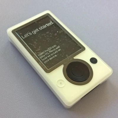 Microsoft Zune Nuevo 128GB SSD, Nueva Batería 3800mAh (Blanco + Negro) Foto 1 de 4