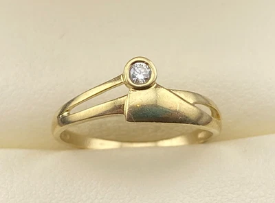 Vintage 8K / 10K Yellow Gold and Clear Glass German Ring size 5.75 - 1.03 grams - Image 1 of 4