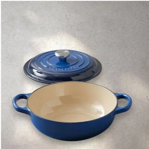 NEW Le Creuset Enameled Cast Iron Signature French Oven, 2 1/2-Qt Lapis Blue - Picture 1 of 8