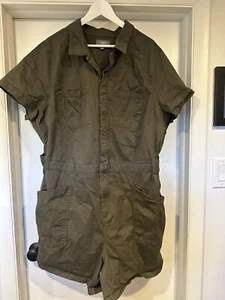 Torrid grüner Strampler - Größe 22 - Bild 1 von 6