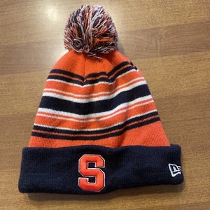 New Era SYRACUSE UNIVERSITY Stripe Cuff Knit Winter Hat Beanie W/Pom Orange Blau - Bild 1 von 2
