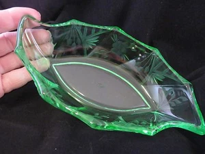 Depression Glass Bowl, Clear Green (Vasline Glass)w Flower Design by Heisey(957) - Picture 1 of 12