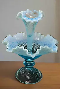 Fenton - Ciotola vaso tulipano Epergne blu mare opalescente diamante piano cottura - Vintage - Foto 1 di 10