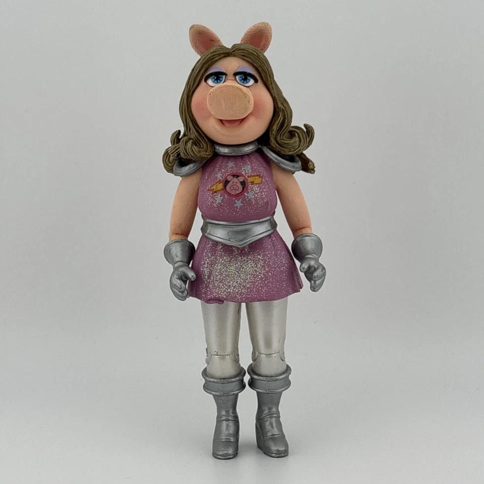 Palisades Muppets Pigs In Space Playset Exclusive Miss Piggy  Figure 2003 - Image 1 of 4