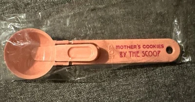 Mother's Cookies Pink Promo Ice Cream Scoop Circus Animal Cookies RARE! NOS - Image 1 of 2