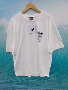 Stussy XXL Surfman Herren T-Shirt weiß Our Legacy Pigment gefärbt #0755 - Bild 1 von 3