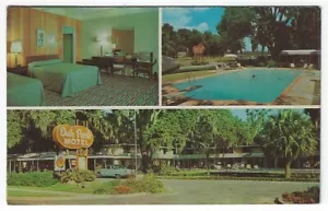 Brunswick, Georgia, Postcard Views of Quality Court Motel - Oak Park, 1967-8 - Picture 1 of 2