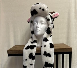 Cow Hat Beanie Built In Scarf Hand Pockets Claires OS Preowned Child Teen Unisex - Picture 1 of 17