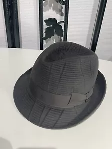 Magnifique Ancien Chapeau en Feutre de Poil de Lapin Noir / Gris FLECHET PARIS. - Picture 1 of 11