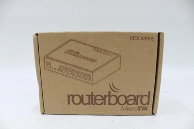 MikroTik hEX RB750Gr3 router Ethernet 5 porte Gigabit - Immagine 1 di 3