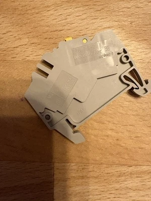 5 Stück Weidmüller ZTR 2.5-2 1779010000 Trennklemme - Bild 1 von 3