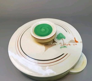 AJ WILKINSON CLARICE CLIFF DESIGN TERRINE, BÄUME UND COTTAGE, MUSTER 9074.9 - Bild 1 von 6