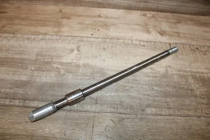 1985 Honda ATC250SX Front Axle Nice - Picture 1 of 3