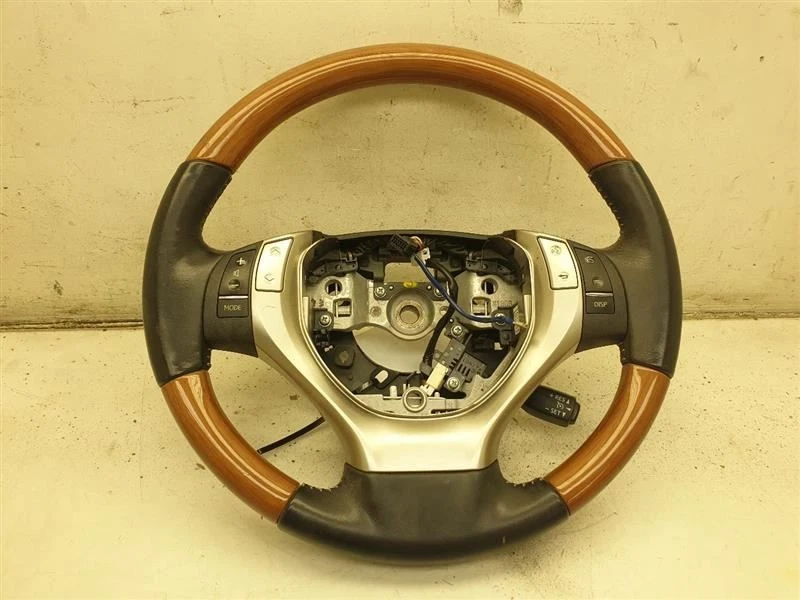 Volante Lexus Es300H 2013 mango de madera  Foto 1 de 4