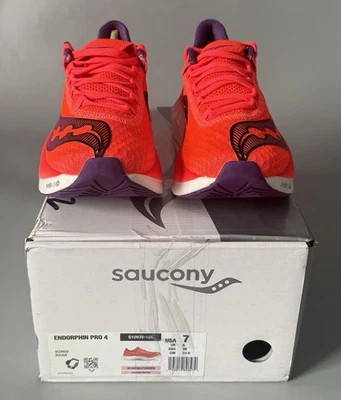 Tênis de corrida Saucony Endorphin Pro 4 Vizired Rouge — Novo com caixa — Feminino 7 - Imagem 1 de 4