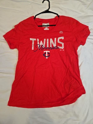 Camisa roja majestuosa Minnesota Twins para mujer talla mediana nueva sin etiquetas Foto 1 de 4