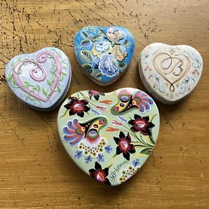 BRIGHTON herzförmige Schmuckdose Set 4 insgesamt eine 5/5,5" drei 3,25" mehrfarbig - Bild 1 von 9