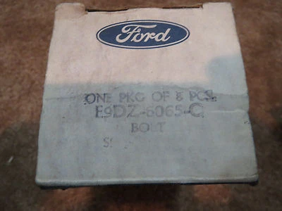 LOTE DE 8 PIEZAS PERNOS DE CABEZA CILÍNDRICA FORD MUSTANG THUNDERBIRD 1989-1996 E9DZ6065C nuevo de lote Foto 1 de 4