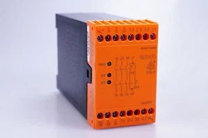 DOLD & SÖHNE Not-Aus-Modul Bd5935.48/61 0048717 - Picture 1 of 4
