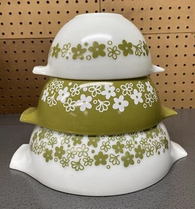 Pyrex Spring Blossom Crazy Daisy 3 Pieces Cinderella Bowl Set, 441 442 443 - Picture 1 of 14