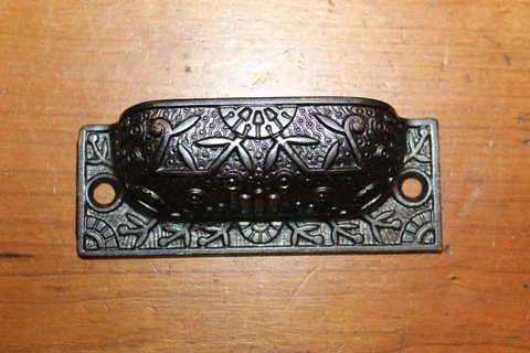 Antique Victorian Cast Iron Detailed Bin Apothecary Cupboard Drawer Pull L-68 Cover