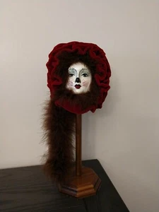 Fancy Faces New Orleans porcelain Mardi Gras head wooden stand feathers cat face - Bild 1 von 10