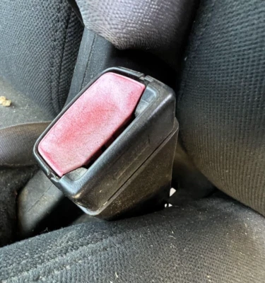 2007-2013 CHEVY SILVERADO 1500 Front Driver Seat Buckle Only - Image 1 of 2