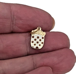 14K Yellow Gold Enamel Croatian Flag Croatia Small Pendant Charm ~1.0 Grams 585 - Picture 1 of 3