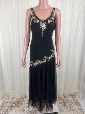 Elegante Vestido R&M Richards Negro Floral Bordado y Cuentas Foto 1 de 4