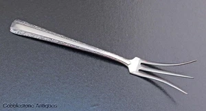 Towle Candlelight Sterling Lemon Fork - Picture 1 of 1